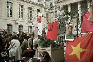 Students Demonstrate at Sorbonne