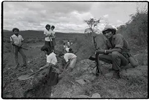 Attacking Prints: Students Dig Trenches in Nicaragua