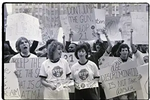 Students Protest Drinking Age