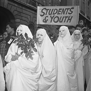 Students Protesting War in Vietnam