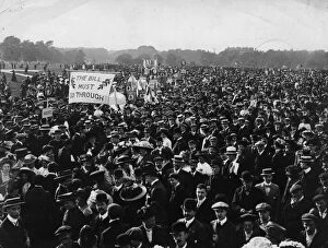 Women's Suffragettes Gallery: Suffrage Protest