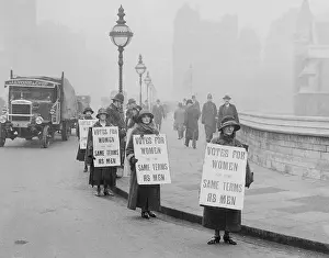 Picketing Prints: Suffragists Picketing House of Commons