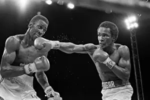 Sugar Ray Leonard Jabbing Tommy Hearns
