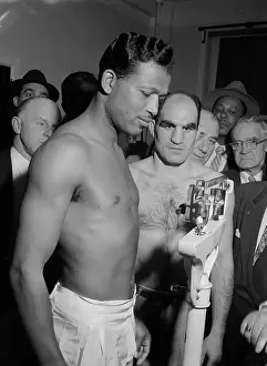 Sugar Ray Robinson Weighing In