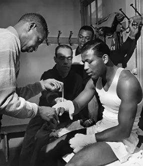 Shorts Prints: Sugar Ray In Training
