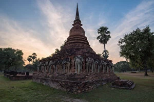 Images Dated 20th December 2015: Sukhothai ancient temple in the morning sunrise