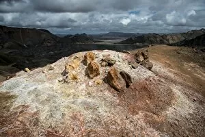 Sulphur fields and chalk fields, rhyolite mountains, Landmannalaugar area, Fjallabak Nature Reserve