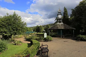 Dave Porter's UK, European and World Landscapes Gallery: Summer, Hall Leys Park, Matlock town