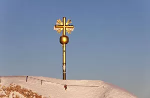 Images Dated 12th January 2012: Summit cross on Zugspitze Mountain, eastern summit, Wetterstein Mountains, Upper Bavaria, Bavaria