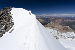 Images Dated 11th August 2011: Summit ridge of Piz Palue mountain, Morteratsch Glacier below, canton of Graubuenden, Grisons