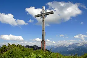 Werdenfelser Land Prints: Summit with summit cross, Mt. Hirschbichel