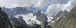 Images Dated 8th June 2013: Summit of the Zugspitze with Hollentalferner, Hammerbach, Garmisch-Partenkirchen District