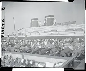 Boardwalk Prints: Sun Bathers Relaxing
