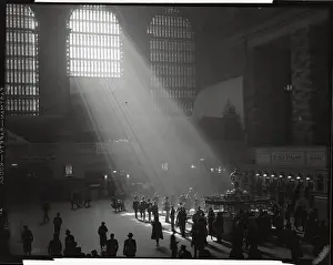 Traveler Prints: Sunbeams Shining into Grand Central Station