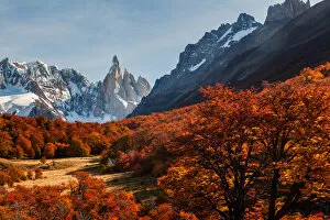 Images Dated 21st May 2017: Sunrise at Cerro Torre. Patagonia, Argentina
