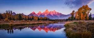 Images Dated 28th September 2012: Sunrise panorama Grand Teton Mountains