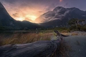 Images Dated 6th December 2015: sunrise view at milford sound, New Zealand