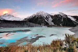 Images Dated 16th May 2012: Sunset in Aoraki / Mount Cook National Park