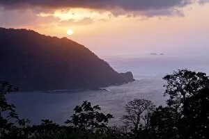 Images Dated 6th September 2014: Sunset at Flagstaff Hill lookout, Man OWar Bay, Charlotteville, Tobago, Trinidad and Tobago