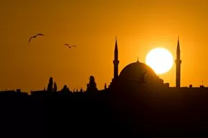 Images Dated 26th May 2013: Sunset in Istanbul
