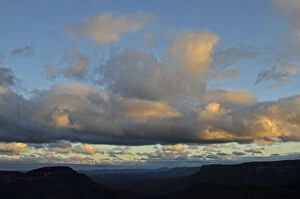 Images Dated 23rd May 2011: Sunset over the Jamison Valley