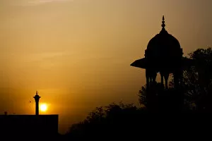 Taj Mahal Collection: Sunset Near The Tal Mahal