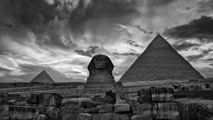 Images Dated 11th December 2015: Sunset at the Pyramids and Sphinx, Giza, Egypt