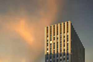 Images Dated 21st December 2019: Sunset Skyscraper