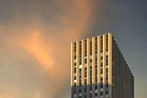 Images Dated 21st December 2019: Sunset Skyscraper