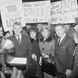 Chattanooga Prints: Supporters Greeting Jimmy Hoffa and His Family