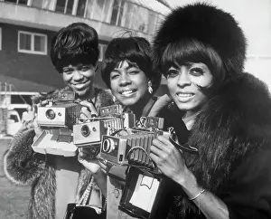 Trio Prints: The Supremes with Cameras in London