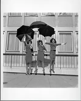 A Timeless Gallery of Motown’s Most Legendary Girl Group: The Supremes In London