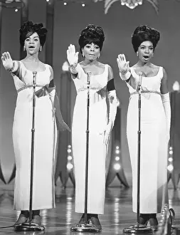 The Supremes Performing