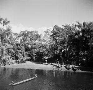 Lac0127 Prints: Surname's Maroon People