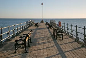 Images Dated 6th November 2016: Swanage Pier