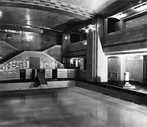 Liverpool Prints: Swimming Pool On The Queen Mary