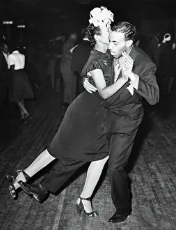 Swinging with the Lindy at the Savoy Ballroom