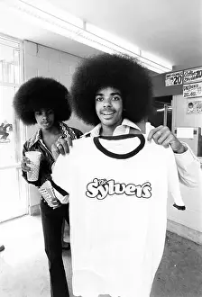 94174688syl Prints: The Sylvers