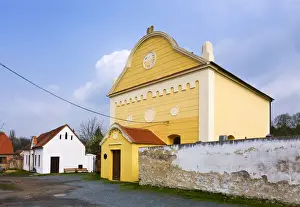 Creed Prints: Synagogue in StrAzAaaAYnice, HodonAzAin district