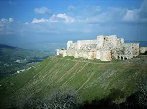 Fort Gallery: Syria, Krak des Chevaliers, fortress on hilltop