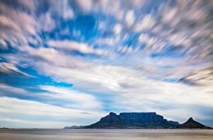 Images Dated 13th April 2012: Table Mountain