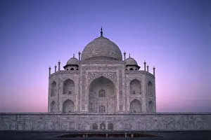 Taj Mahal Prints: Taj Mahal at sunrise