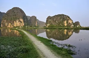 Halong Prints: Tam Coc region near Ninh Binh, dry Halong Bay, Vietnam, Southeast Asia, Asia