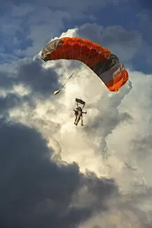 Images Dated 5th July 2014: Tandem skydivers, Waldviertel, Austria