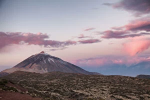 Images Dated 3rd January 2015: Teide volcano at sunrise