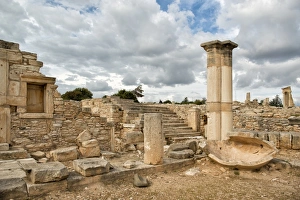 Images Dated 5th December 2012: Temple of Apollo at Kourion