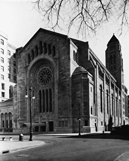 Lamppost Gallery: Temple Emanu-el