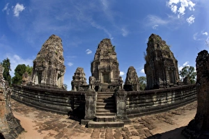 Images Dated 6th June 2008: Temple ruins in the ancient city of Angkor Wat, Northwestern Cambodia