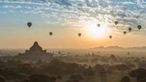 Images Dated 22nd December 2016: temple, sunrise, burma, air, culture, hot, heritage, mist, asian, balloons, over