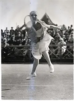 Photo Ancienne Suzanne Lenglen - Action Sur Le Court - Tennis Années 1930